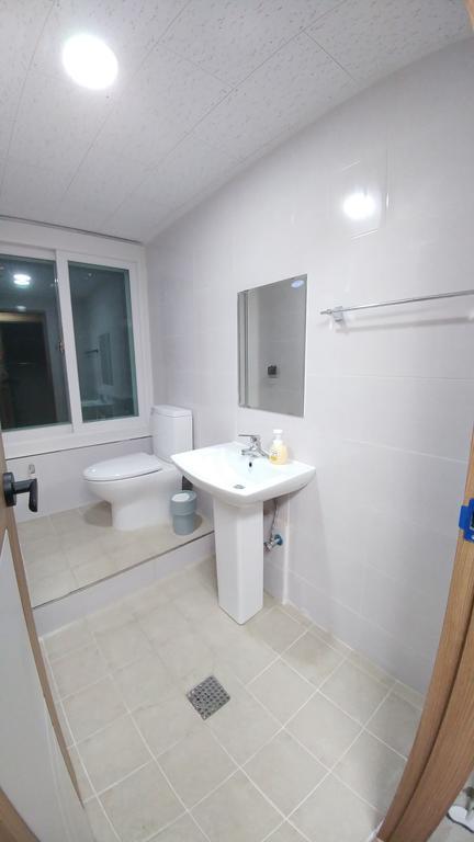 เฮาส์ อิแตวอน Hostel โซล ภายนอก รูปภาพ