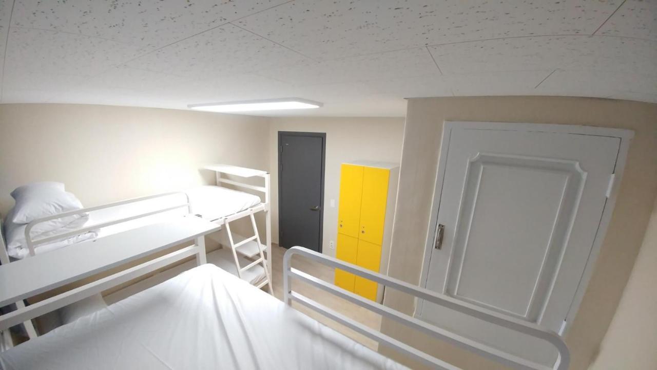 เฮาส์ อิแตวอน Hostel โซล ภายนอก รูปภาพ